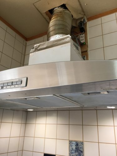 換気扇　キッチンのガス・電気・水道工事　修理　京都