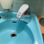 手洗い水道蛇口　自動化　自動水栓