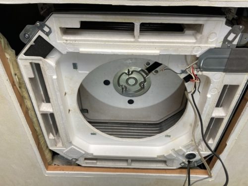 エアコン室内機のファンモーター　センサー　フィン　分解調査
